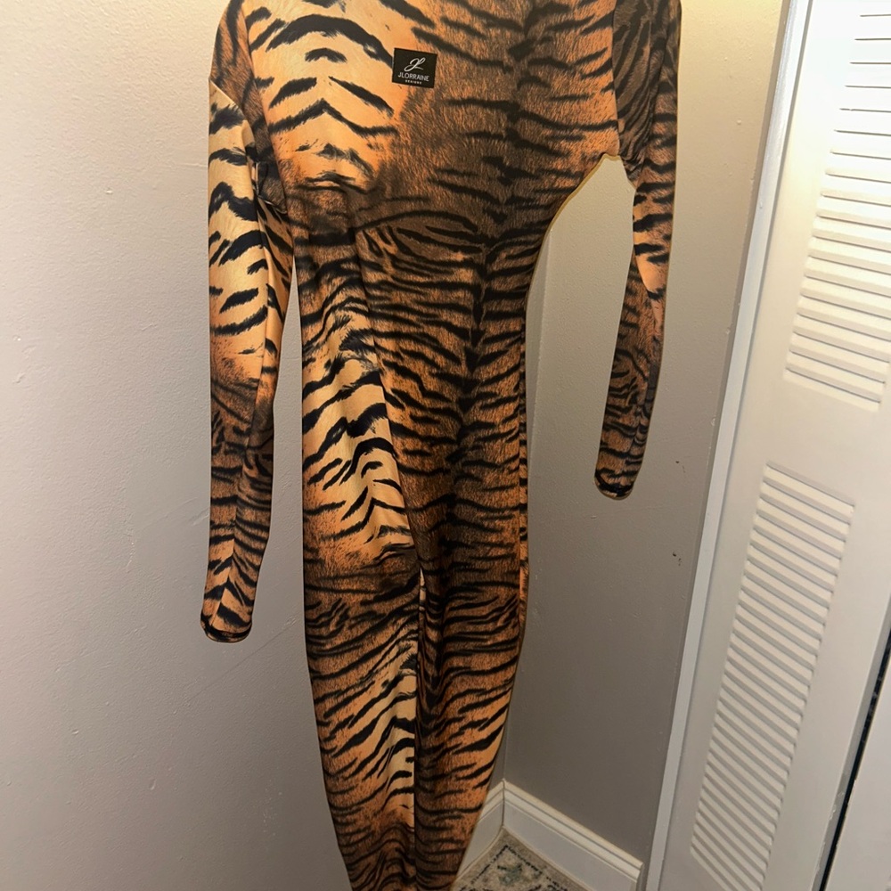 JLorraine designs Tiger Print Full Body Jumpsuit